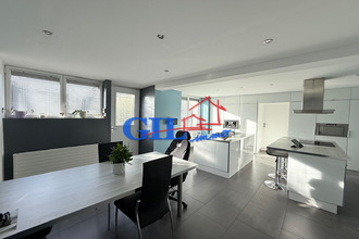 Ma-Cabane - Vente Maison SAVIGNY-LE-TEMPLE, 220 m²