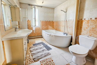 Ma-Cabane - Vente Maison SAVIGNY-LE-TEMPLE, 102 m²