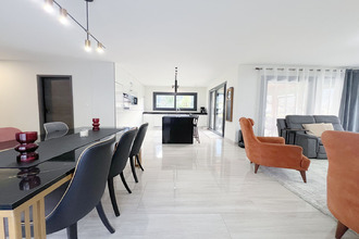 Ma-Cabane - Vente Maison SCIONZIER, 200 m²