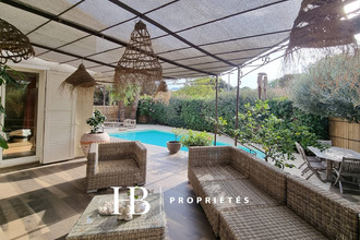 Ma-Cabane - Vente Maison SIX FOURS LES PLAGES, 190 m²