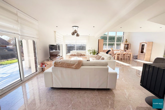 Ma-Cabane - Vente Maison Soliers, 203 m²