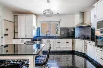 Ma-Cabane - Vente Maison SURESNES, 126 m²