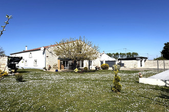 Ma-Cabane - Vente Maison TONNAY-CHARENTE, 470 m²