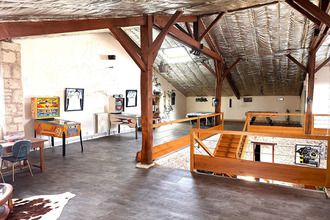 Ma-Cabane - Vente Maison TONNAY-CHARENTE, 470 m²