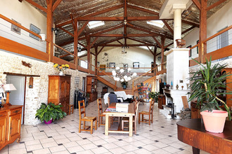 Ma-Cabane - Vente Maison TONNAY-CHARENTE, 470 m²