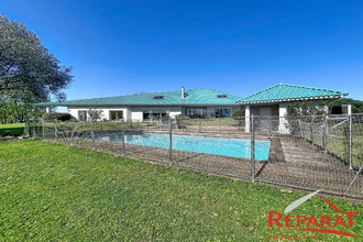 Ma-Cabane - Vente Maison Ussac, 280 m²