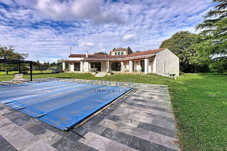 Ma-Cabane - Vente Maison Uzès, 180 m²