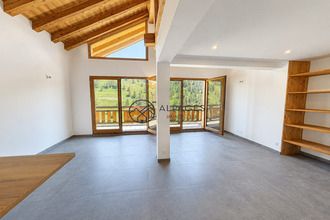Ma-Cabane - Vente Maison Vars, 257 m²