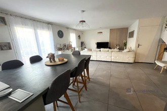 Ma-Cabane - Vente Maison Vaulx-en-Velin, 101 m²