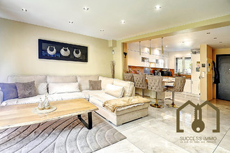 Ma-Cabane - Vente Maison Vaulx-en-Velin, 75 m²