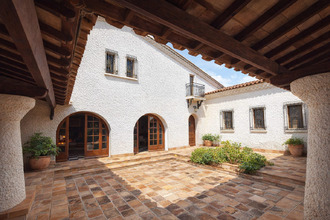 Ma-Cabane - Vente Maison Vergèze, 352 m²