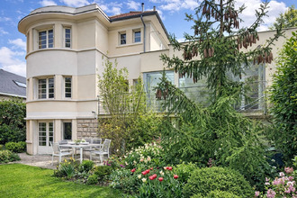 Ma-Cabane - Vente Maison VERSAILLES, 221 m²