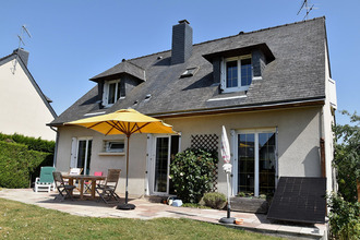 Ma-Cabane - Vente Maison VEZIN-LE-COQUET, 130 m²