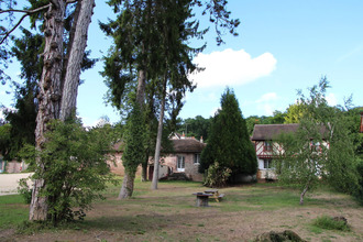 Ma-Cabane - Vente Maison VIEUX-MOULIN, 0 m²