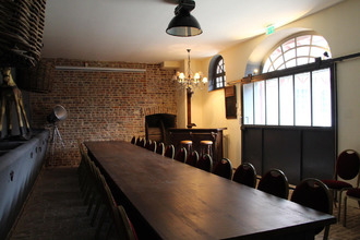 Ma-Cabane - Vente Maison VIEUX-MOULIN, 0 m²