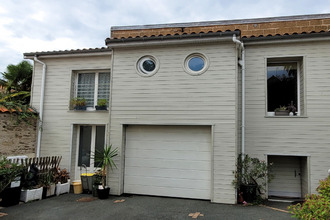 Ma-Cabane - Vente Maison Vihiers, 181 m²