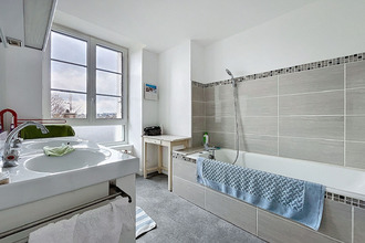 Ma-Cabane - Vente Maison VILLEDIEU-LES-POELES, 216 m²