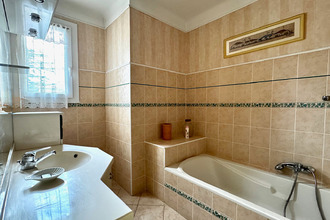 Ma-Cabane - Vente Maison VILLENEUVE-LES-AVIGNON, 157 m²