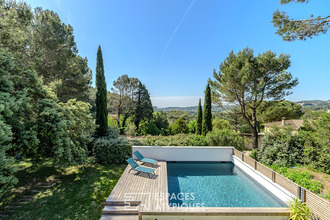 Ma-Cabane - Vente Maison VILLENEUVE-LES-AVIGNON, 207 m²