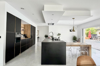 Ma-Cabane - Vente Maison VILLETTE-D'ANTHON, 256 m²
