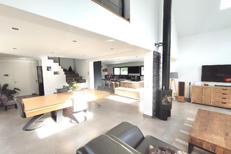 Ma-Cabane - Vente Maison Villiers-Saint-Frédéric, 223 m²