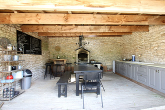 Ma-Cabane - Vente Maison VOUILLE, 261 m²