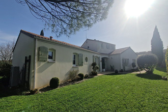 Ma-Cabane - Vente Maison Vouillé, 202 m²