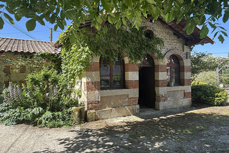 Ma-Cabane - Vente Maison VOUILLE, 201 m²