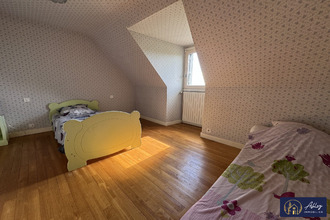 Ma-Cabane - Vente Maison Ydes, 185 m²