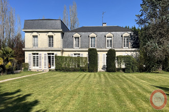 Ma-Cabane - Vente Maison Yvrac, 350 m²