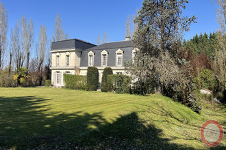 Ma-Cabane - Vente Maison Yvrac, 350 m²