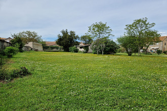 Ma-Cabane - Vente Terrain Châteauneuf-sur-Charente, 616 m²