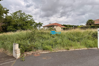 Ma-Cabane - Vente Terrain Cournon-d'Auvergne, 710 m²