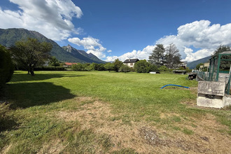 Ma-Cabane - Vente Terrain Gilly-sur-Isère, 2435 m²