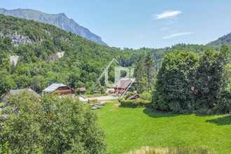 Ma-Cabane - Vente Terrain Mieussy, 2400 m²