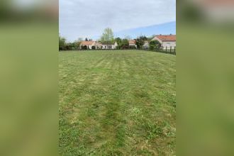 Ma-Cabane - Vente Maison Saint-Amand-sur-Sèvre, 2300 m²