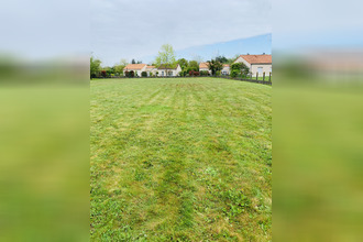 Ma-Cabane - Vente Terrain Saint-Amand-sur-Sèvre, 1367 m²