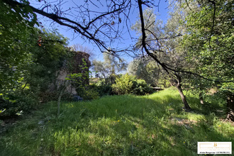 Ma-Cabane - Vente Terrain Saint-Cézaire-sur-Siagne, 913 m²