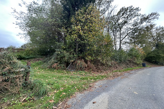 Ma-Cabane - Vente Terrain Saint-Clément, 1305 m²