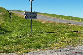 Ma-Cabane - Vente Terrain Saint-Maurice-en-Gourgois, 910 m²