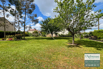 Ma-Cabane - Vente Terrain SAINT-MAURICE-MONTCOURONNE, 594 m²