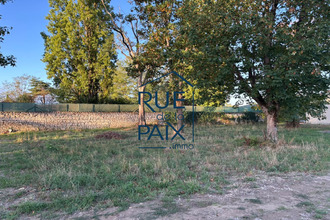 Ma-Cabane - Vente Terrain Scorbé-Clairvaux, 327 m²