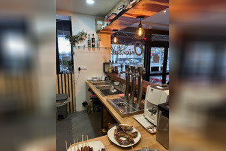 Ma-Cabane - Vente Boutique LES PAVILLONS SOUS BOIS, 270