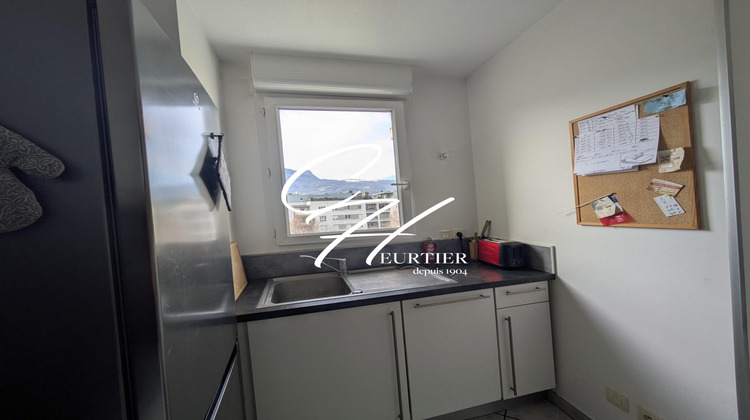 Ma-Cabane - Location Appartement Échirolles, 43 m²