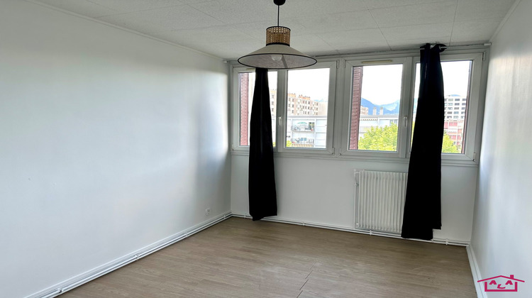 Ma-Cabane - Location Appartement Échirolles, 70 m²