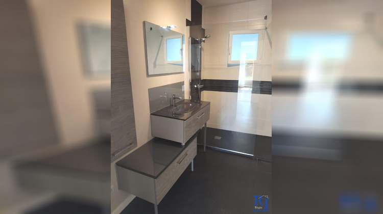Ma-Cabane - Location Appartement Échirolles, 83 m²