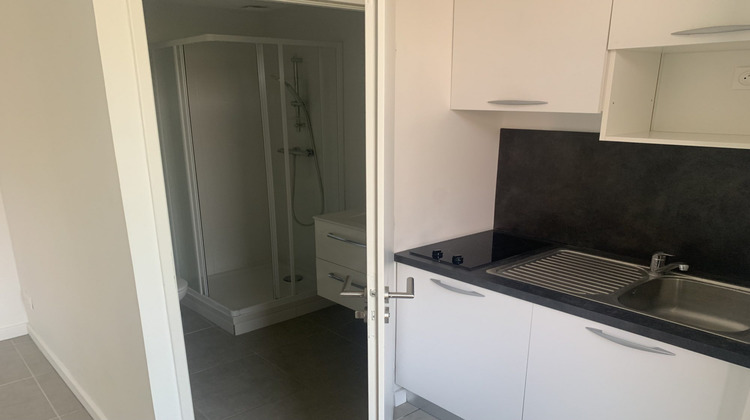 Ma-Cabane - Location Appartement Écully, 19 m²