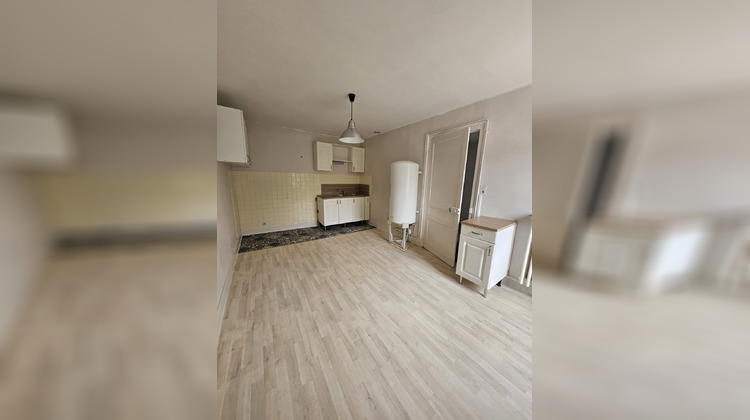 Ma-Cabane - Location Appartement Épinouze, 93 m²