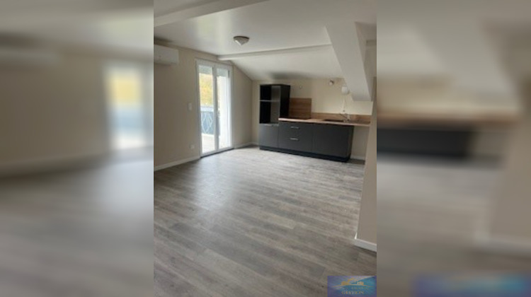 Ma-Cabane - Location Appartement Adé, 63 m²