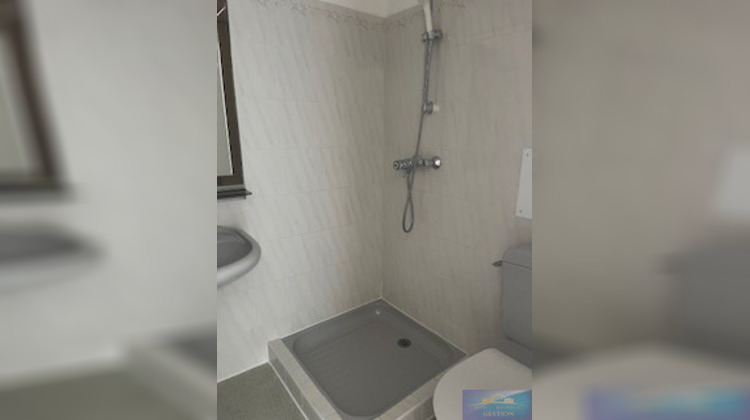 Ma-Cabane - Location Appartement Adé, 63 m²